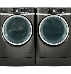GE® RightHeight™ Design frontload washer and dryer GE® RightHeight™ Design frontload washer and dryer