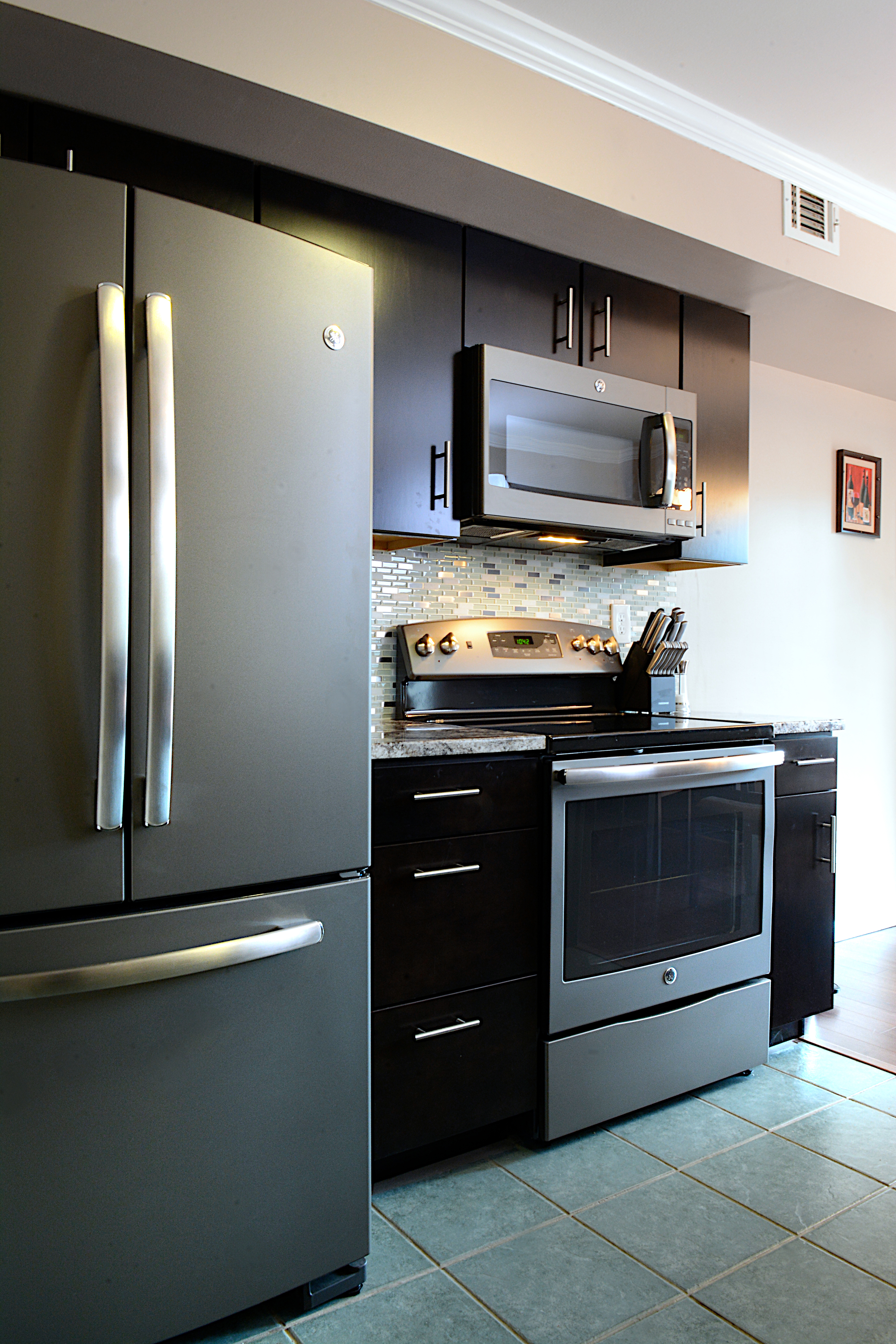 Consumers Go Gray in a Stylish Way…with GE Slate Kitchens | GE