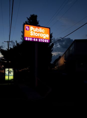 Public Storage Outdoor Tetra® LED Lighting