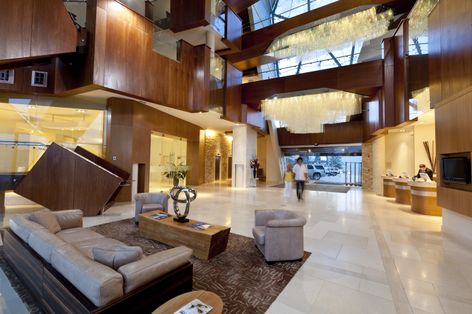 GE’s energy-efficient LED hotel lighting upgrade will save Sparkling Hill $1.3 million in energy and maintenance costs over 10 years.