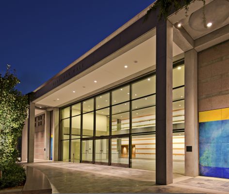 GE Lighting products allow the lighting system at Herscher Hall at Skirball Cultural Center in Los Angeles, Calif., to meet the complex demands of a multitude of event types while complying with California’s strict energy codes. (Photo credit: Douglas A. Salin.)