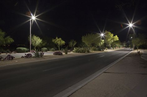 The city of Phoenix is converting its street lights to GE’s Evolve™ LED Roadway Scalable Cobrahead fixtures.