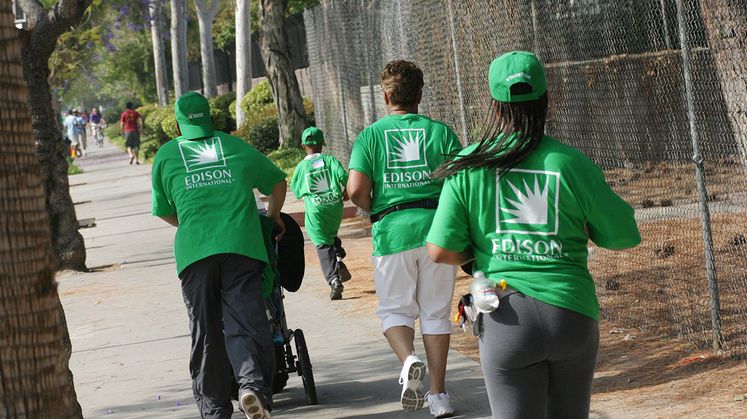 Edison International Employees Step Out to Support United Negro College Fund