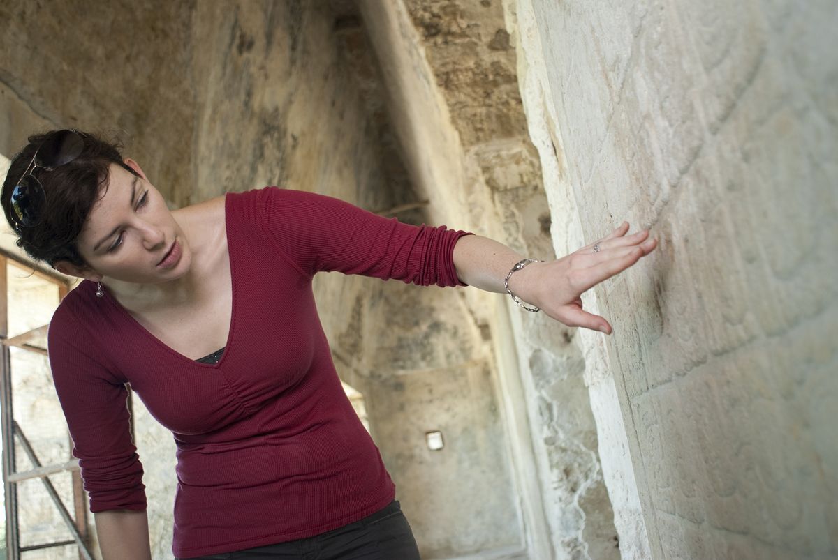 UCLA Egyptologist Gives New Life To Female Pharaoh From 15th Century B 