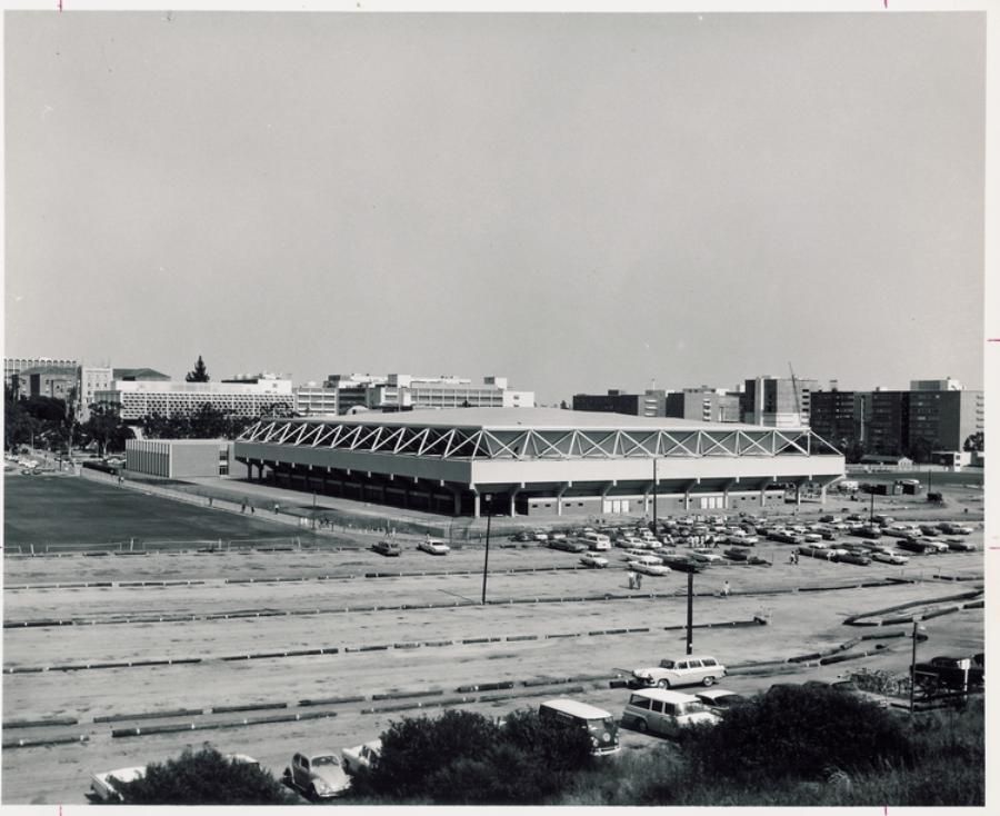 Pauley Pavilion, 1965