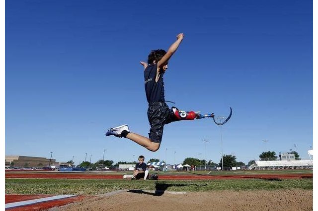 Ezra Frech, long jump