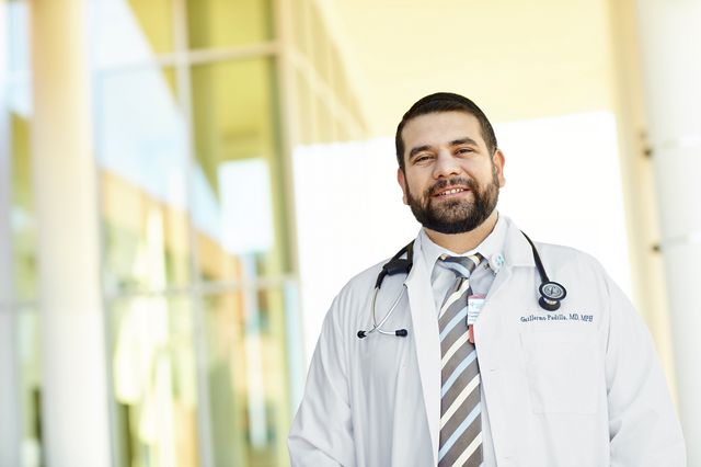 Dr. Guillermo Padilla
