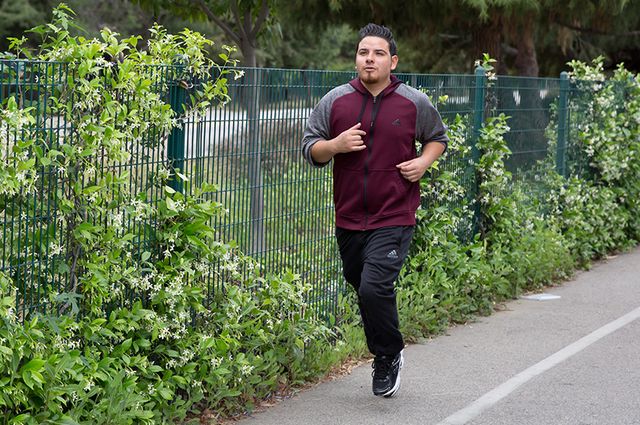 Marco Tapia running