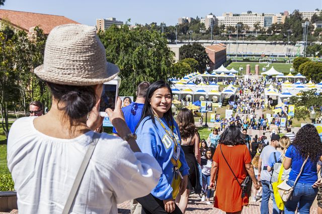 A Spirited Welcome And Invitation For Thousands At Bruin Day 2017 | UCLA