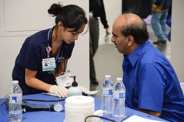 UCLA volunteer at Care Harbor 2018