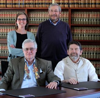 New Mexico Court of Appeals Judges Jonathan Sutin and Michael Bustamante (seated) teach Appellate Decision Making, assisted by Professor Michael Browde and Court of Appeals Law Clerks Nicole Banks. Appellate Decision Making