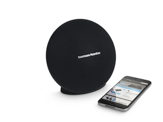 Elegancia portátil y rico sonido estéreo con el Harman Kardon® Onyx Studio  8