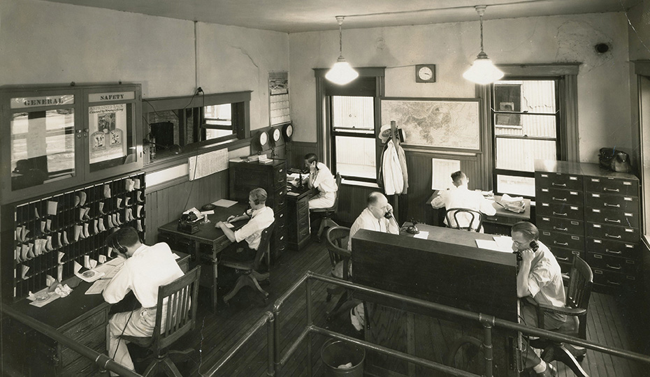 Union Light Heat & Power (legacy CG&E)'s 1st office in Covington, KYDate unknownWhat's located at this site today? Any photos of the exterior of this building?From CG&E Collection CYID084-930