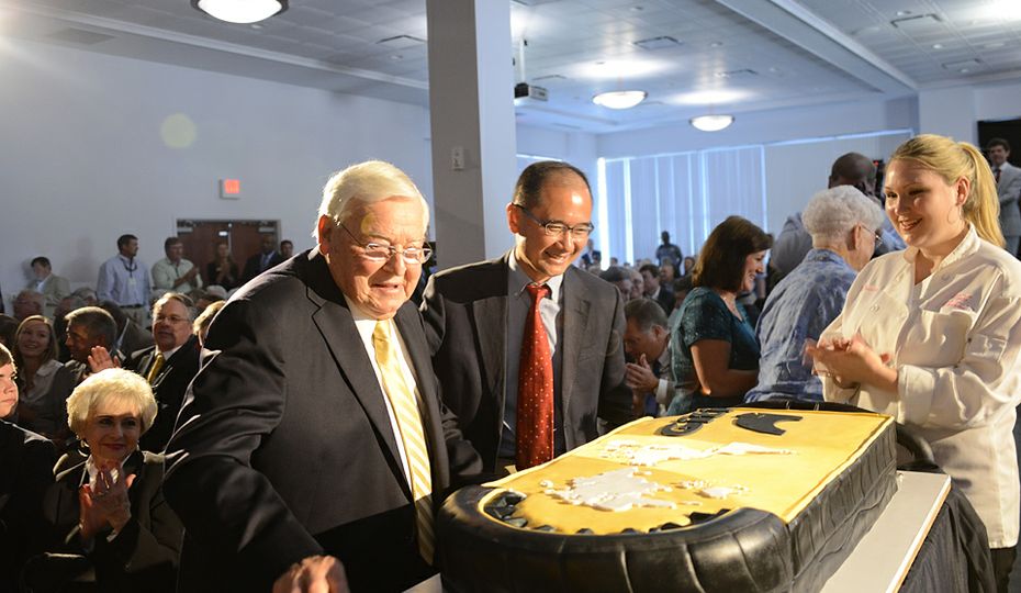 When Giti decided to locate a manufacturing plant in Chester County, S.C., officials celebrated with a tire-shaped cake. Giti and Chester County photos provided courtesy of Chester County Economic Development. tirecake