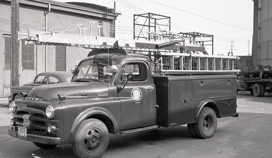 This is a mobile substation from Public Service Co. of Indiana. Anyone know the location, year and model? CYID038