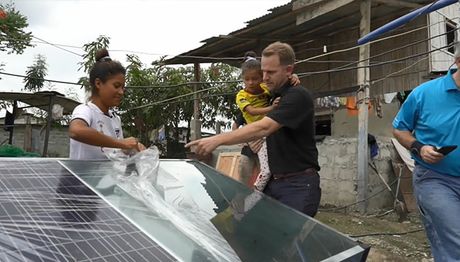 Zero Mass Water CEO Cody Friesen in Guayaquil, Ecuador. 02_Ecuador-700
