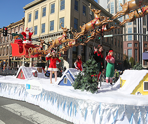 Christmas parade in Nashville, Tenn. 02-PNG