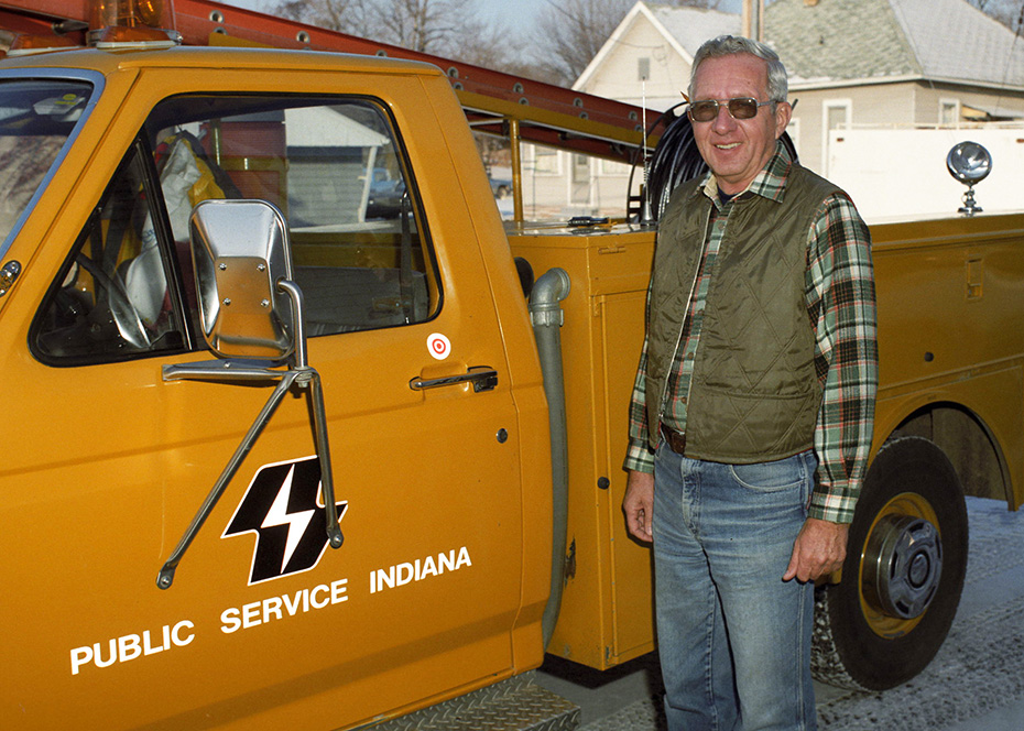 Photo 138: Who is this Public Service Indiana employee and whas was his job? CYID138 truck