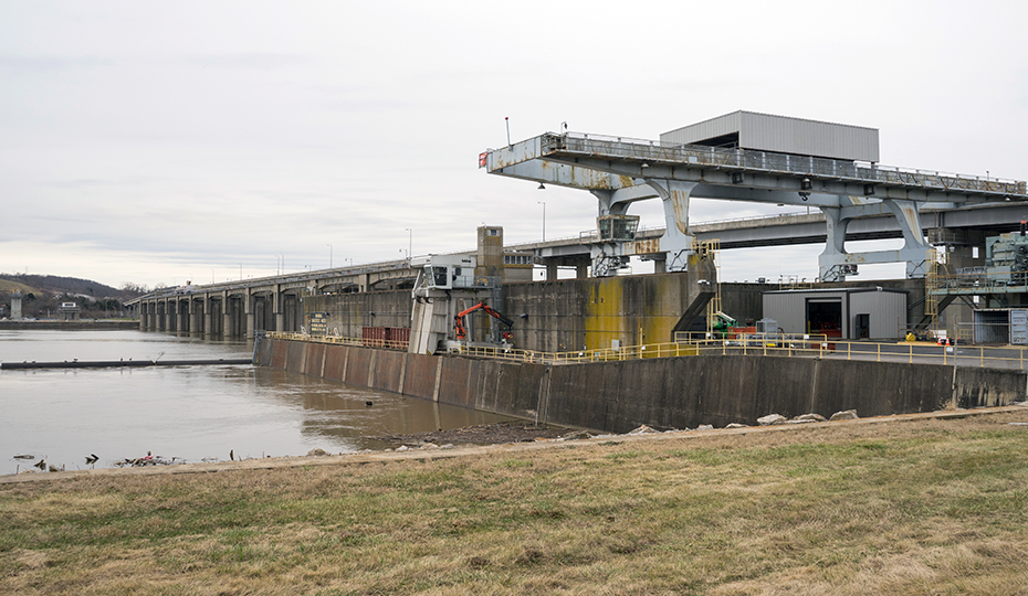 The station’s three turbines are located inside a 150-foot high concrete dam. The Army Corps of Engineers controls the flows coming into the locks and dam and the flows available for power generation. 2018-0119-Markland-Hydro-exterior