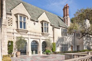Maison de Luxe – Historic Greystone Estate