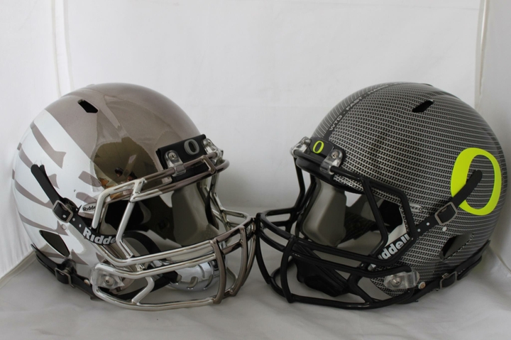 Riddell Speed Helmets with HydroFX Graphics